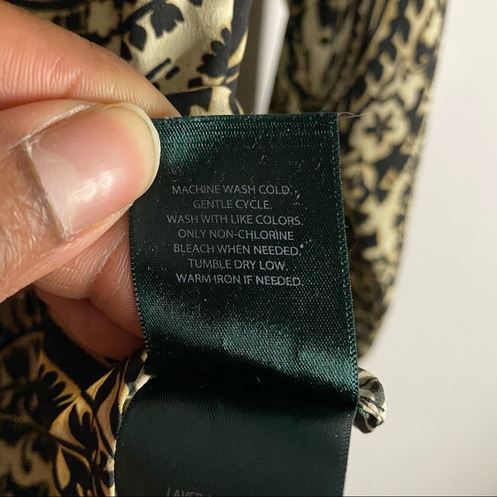 Lauren Ralph Lauren Women’s Paisley Button Down Shirt - Picture 8 of 8